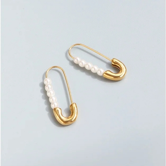 💛18k gold paper clip earrings💛 - Picture 6 of 8